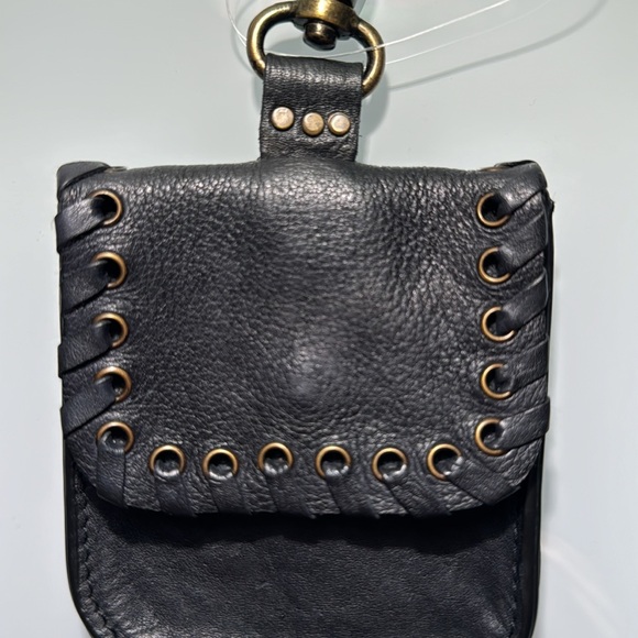 We The Free Boone Black Leather Pouch with Clip - Picture 6 of 9